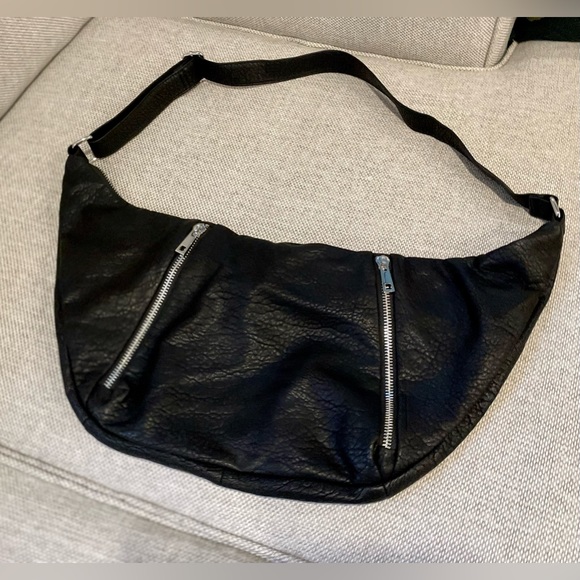 TOPSHOP Black Bumbag - Picture 3 of 4